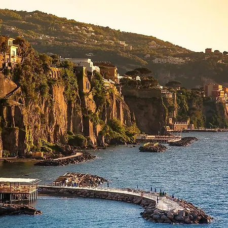 Sorrento Life 3 *